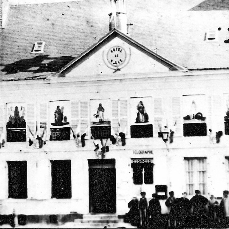 Enseigne Auberge rue de la Tête Noire